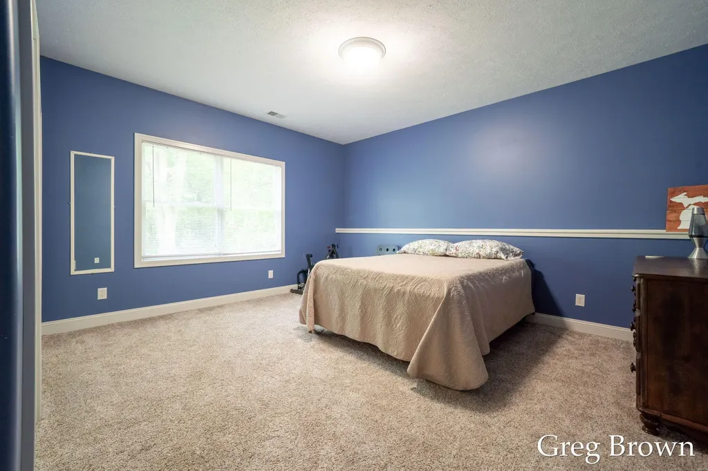 1995 Knollpoint Drive NE Ada Township MI 49301