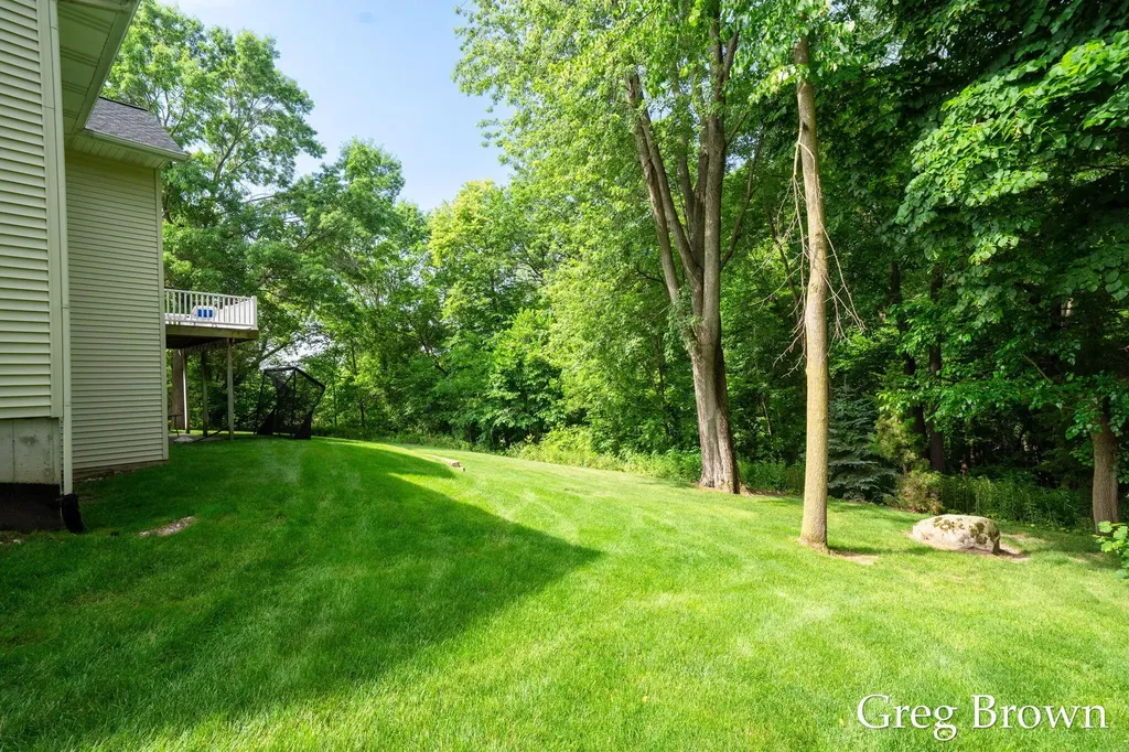 1995 Knollpoint Drive NE Ada Township MI 49301