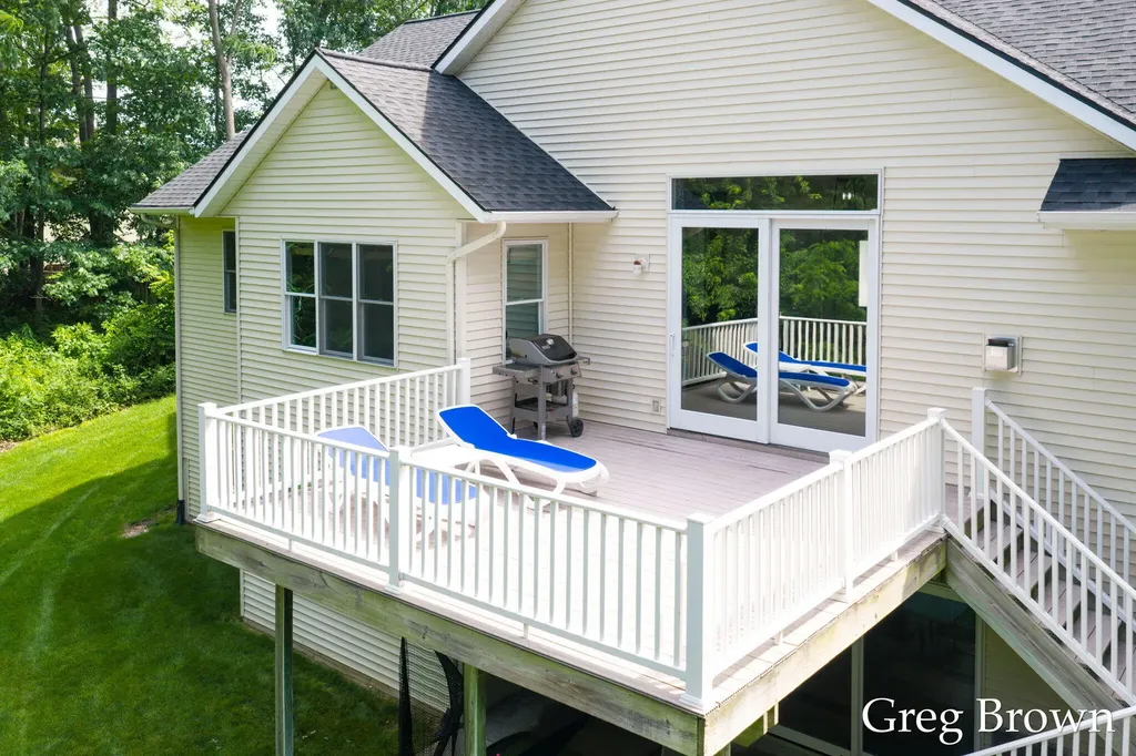 1995 Knollpoint Drive NE Ada Township MI 49301