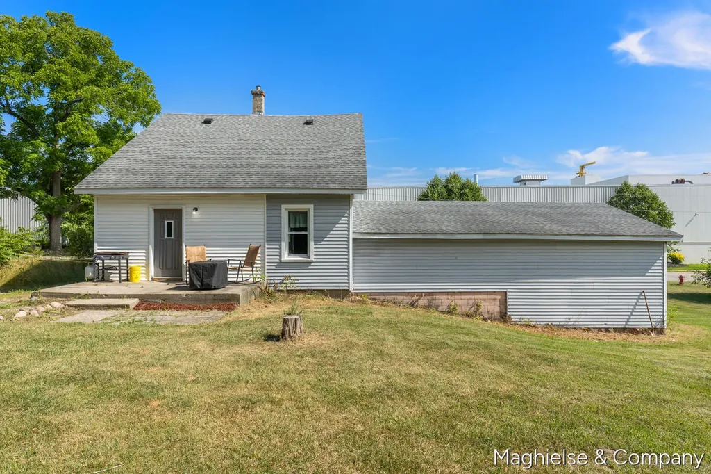 116 Washington Street Thornapple Township MI 49333