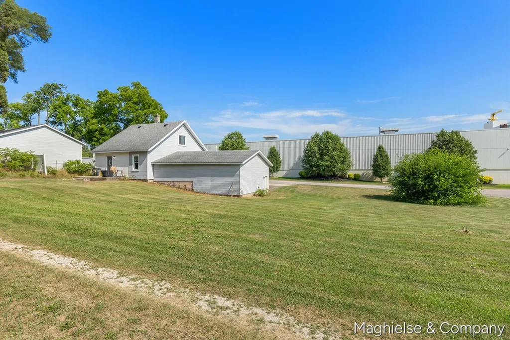 116 Washington Street Thornapple Township MI 49333