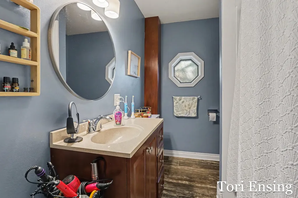 528 W Montcalm Street Greenville City MI 48838