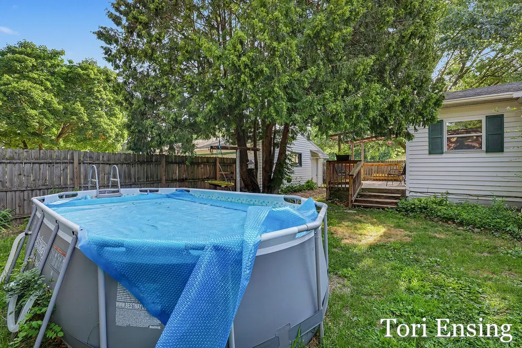 528 W Montcalm Street Greenville City MI 48838