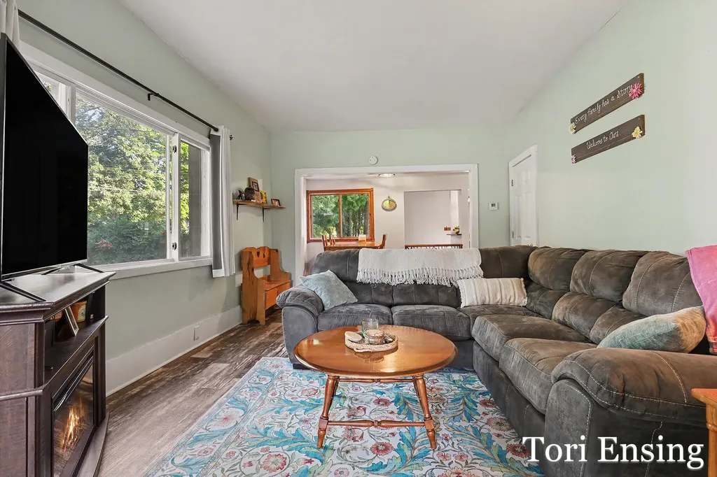 528 W Montcalm Street Greenville City MI 48838