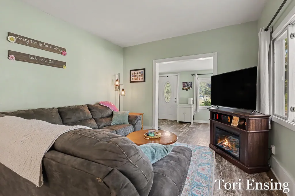 528 W Montcalm Street Greenville City MI 48838