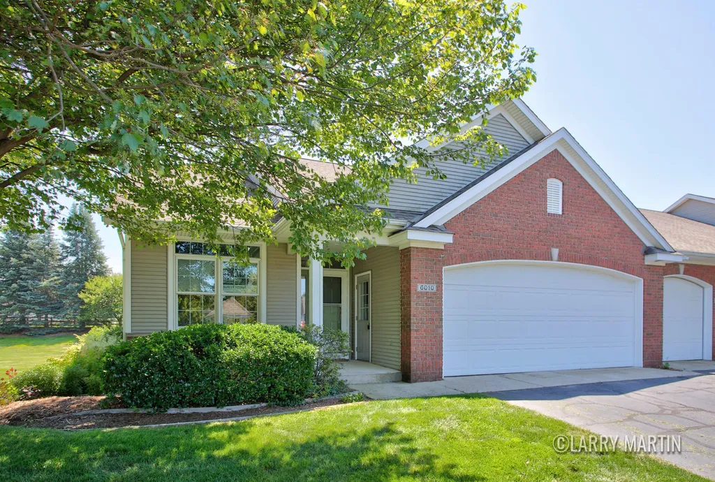 6010 Heritage Meadow Drive Laketown Township MI 49423