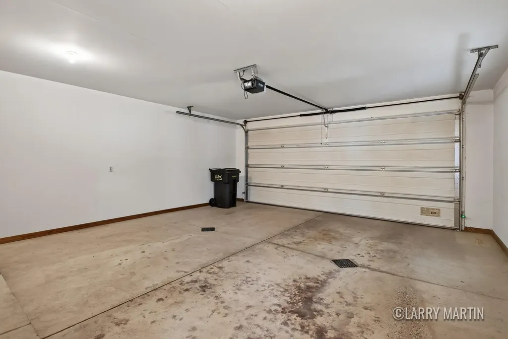 6010 Heritage Meadow Drive Laketown Township MI 49423