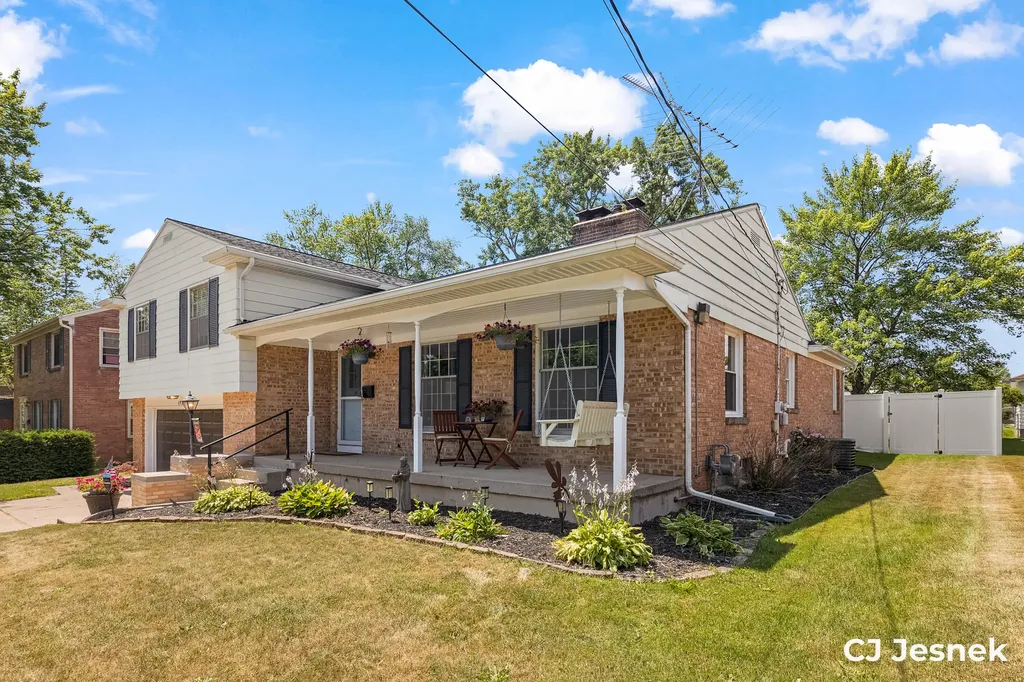 1929 Lotus Avenue SE Grand Rapids City MI 49506