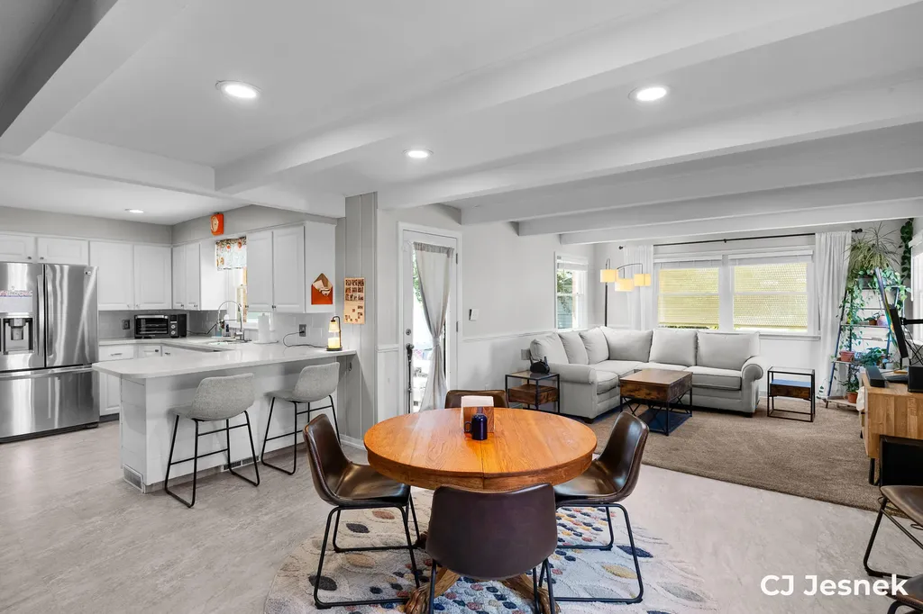 1929 Lotus Avenue SE Grand Rapids City MI 49506