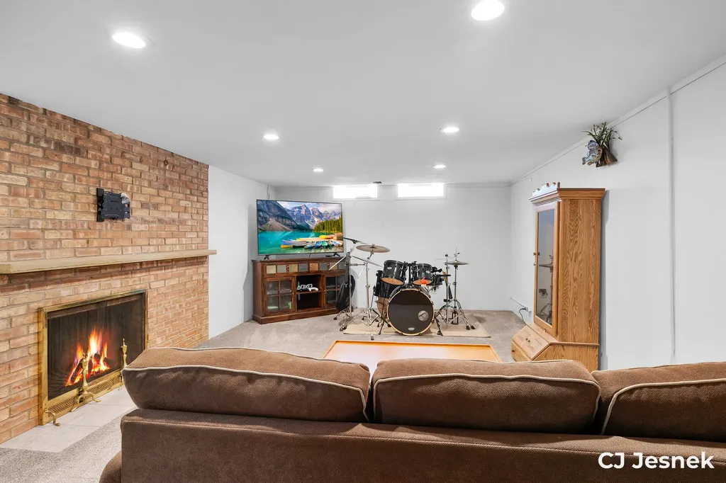 1929 Lotus Avenue SE Grand Rapids City MI 49506