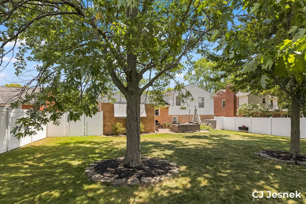 1929 Lotus Avenue SE Grand Rapids City MI 49506