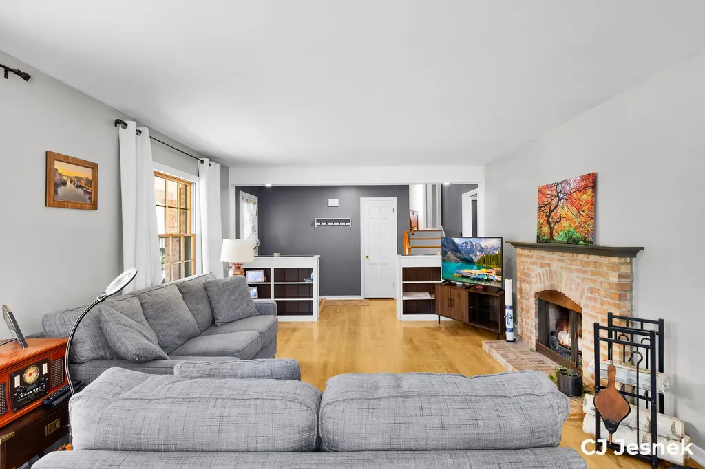 1929 Lotus Avenue SE Grand Rapids City MI 49506