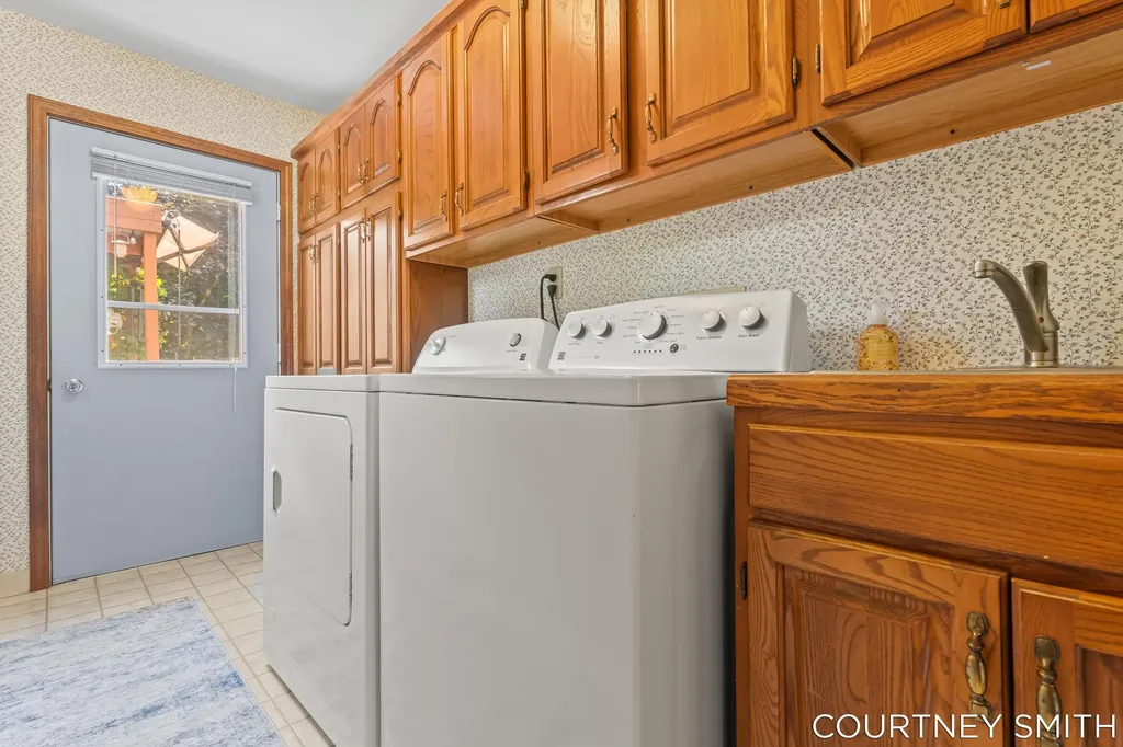 672 Birchwood Court SE Lowell City MI 49331