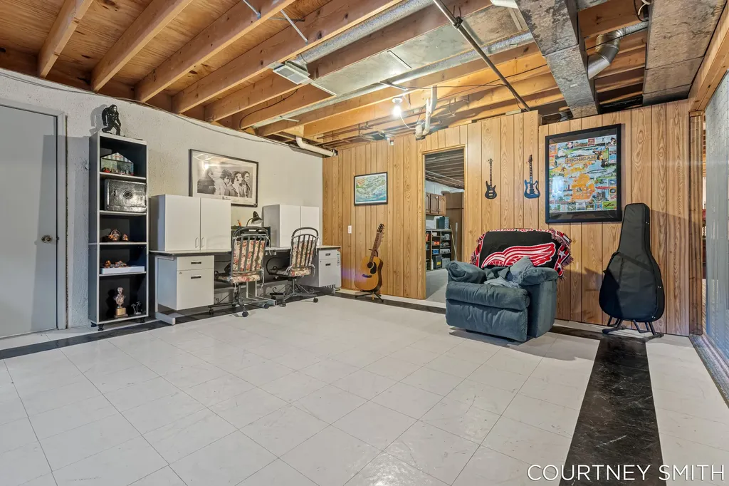 672 Birchwood Court SE Lowell City MI 49331