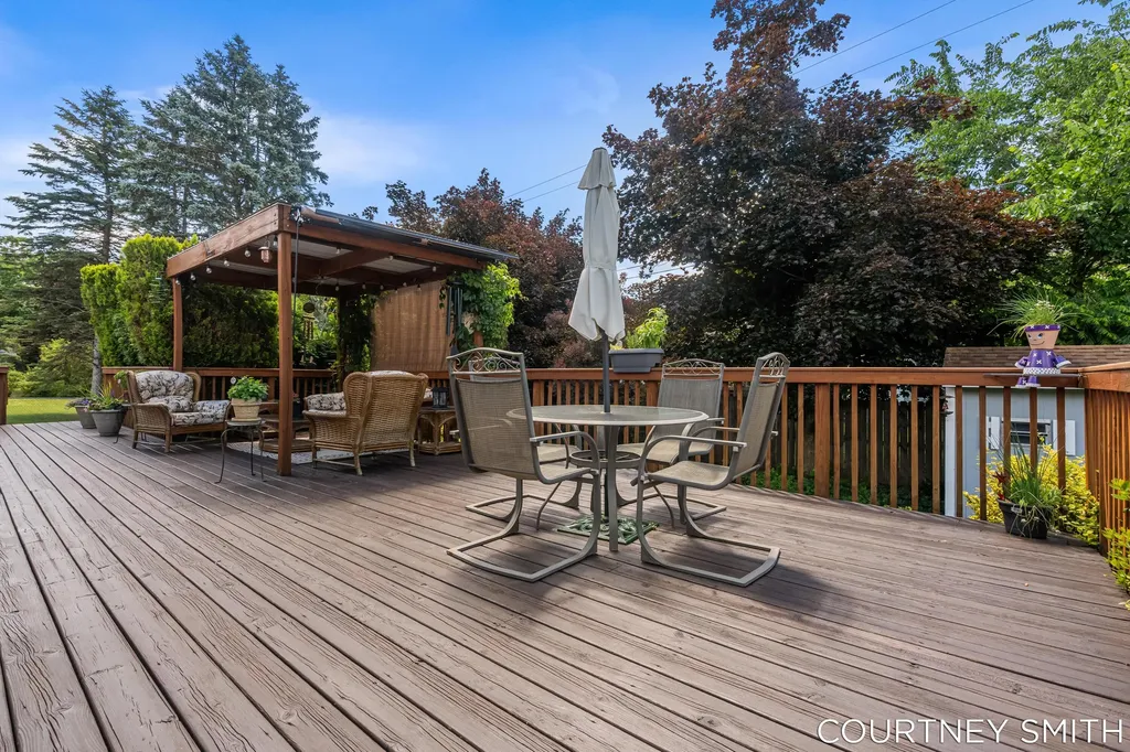 672 Birchwood Court SE Lowell City MI 49331