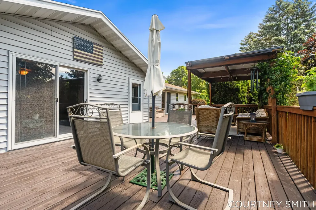 672 Birchwood Court SE Lowell City MI 49331