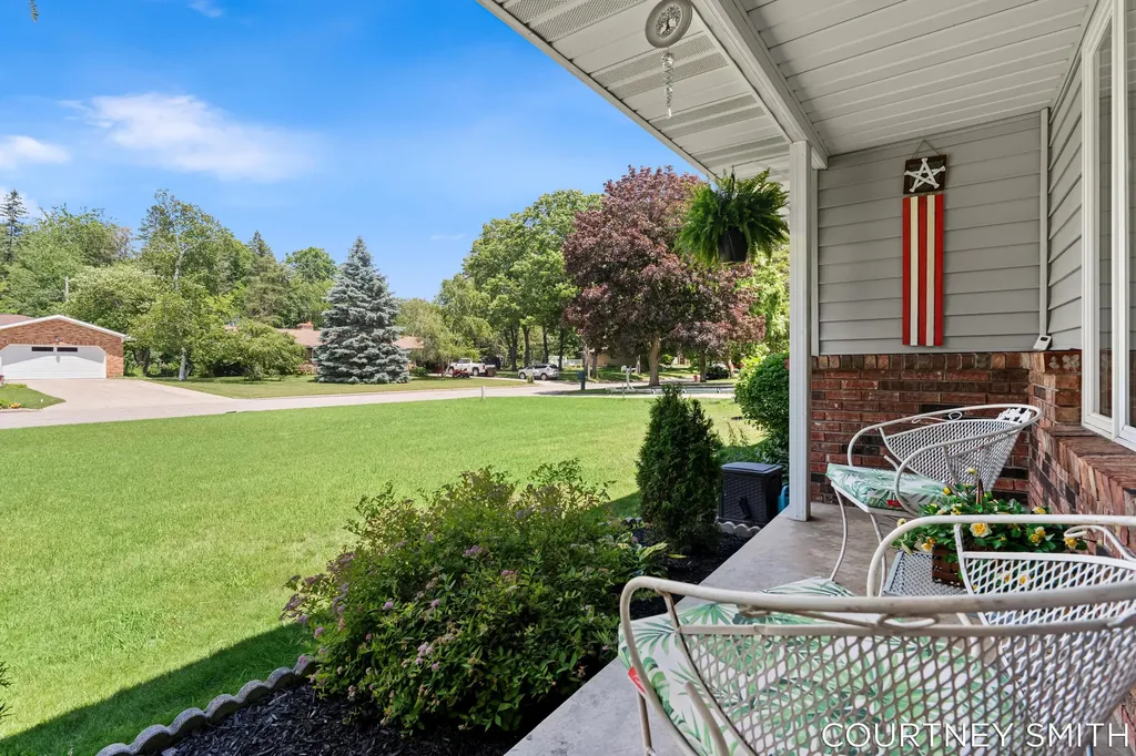 672 Birchwood Court SE Lowell City MI 49331