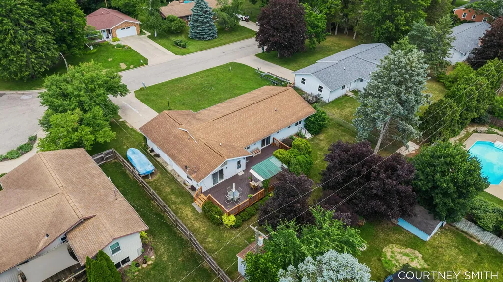 672 Birchwood Court SE Lowell City MI 49331