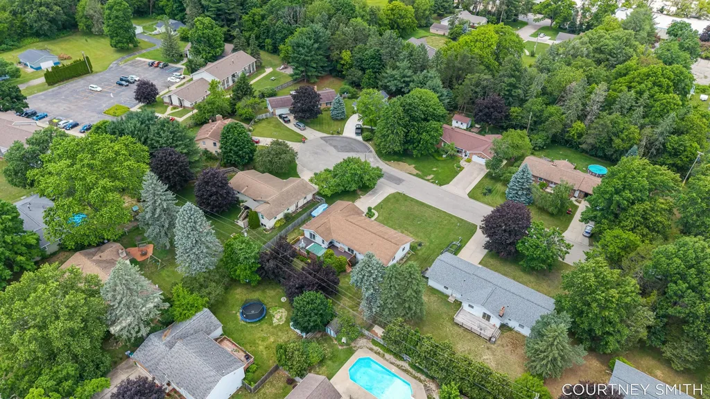 672 Birchwood Court SE Lowell City MI 49331
