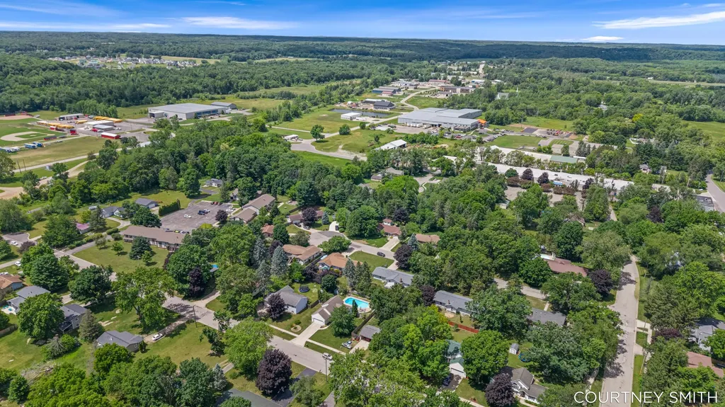 672 Birchwood Court SE Lowell City MI 49331
