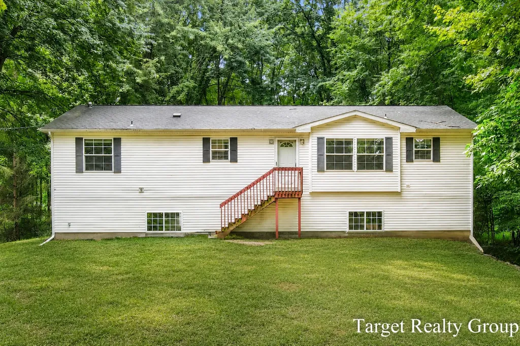 2568 Hoover Street Chester Township MI 49318