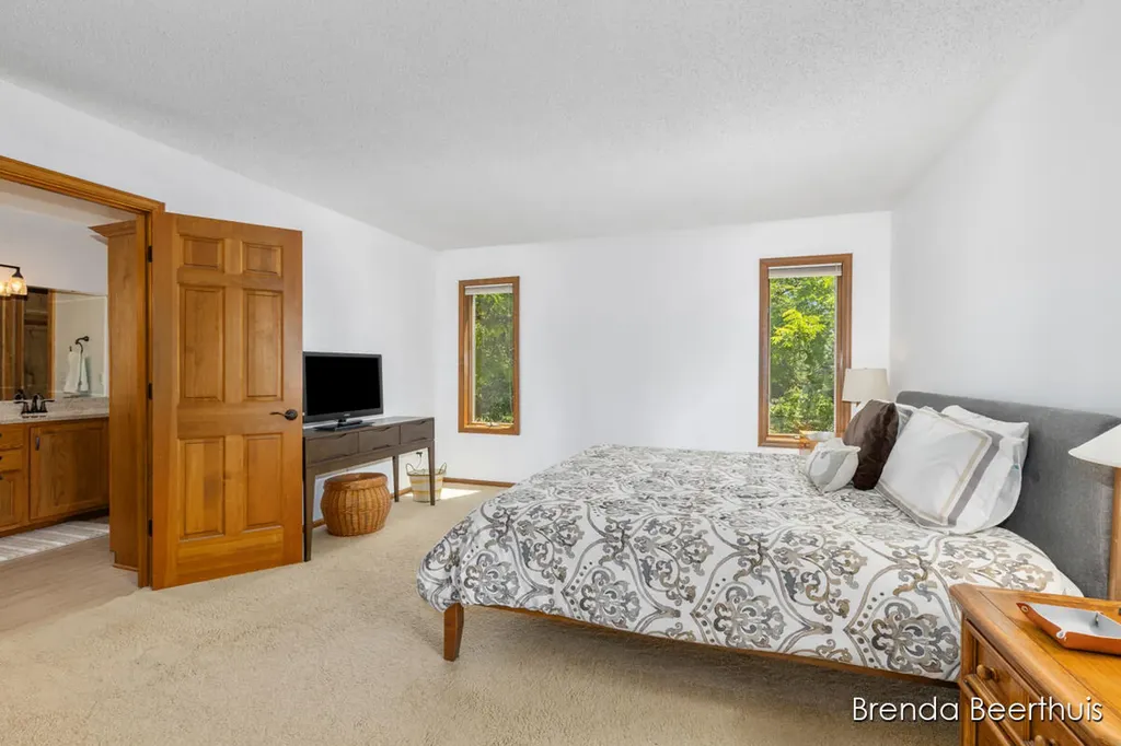 3374 Gold Dust Street NE Plainfield Charter Township MI 49306