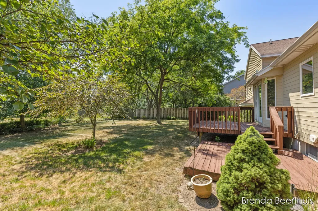 3374 Gold Dust Street NE Plainfield Charter Township MI 49306