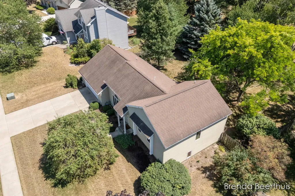 3374 Gold Dust Street NE Plainfield Charter Township MI 49306