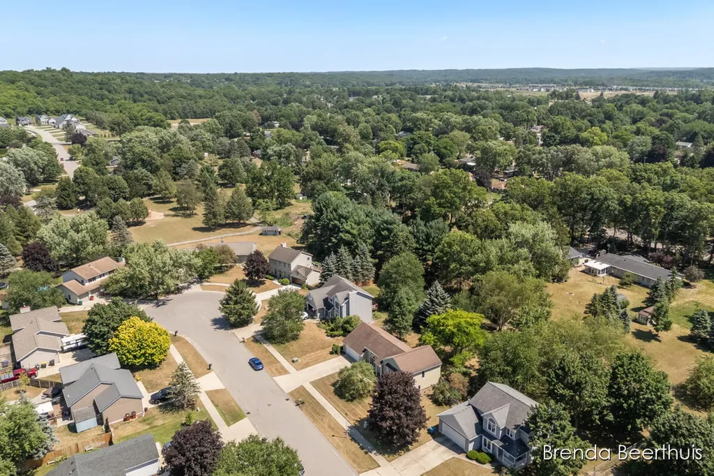 3374 Gold Dust Street NE Plainfield Charter Township MI 49306