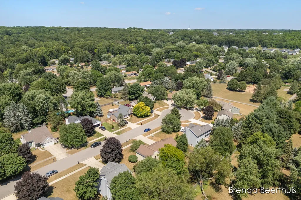 3374 Gold Dust Street NE Plainfield Charter Township MI 49306