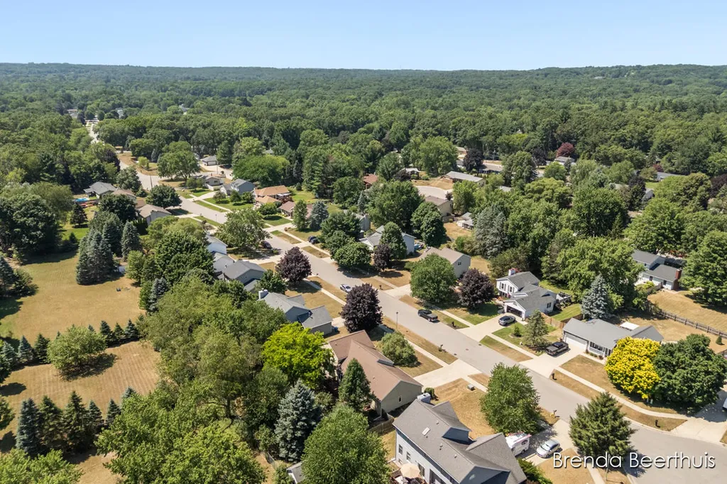 3374 Gold Dust Street NE Plainfield Charter Township MI 49306
