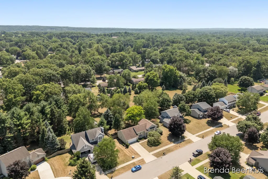 3374 Gold Dust Street NE Plainfield Charter Township MI 49306