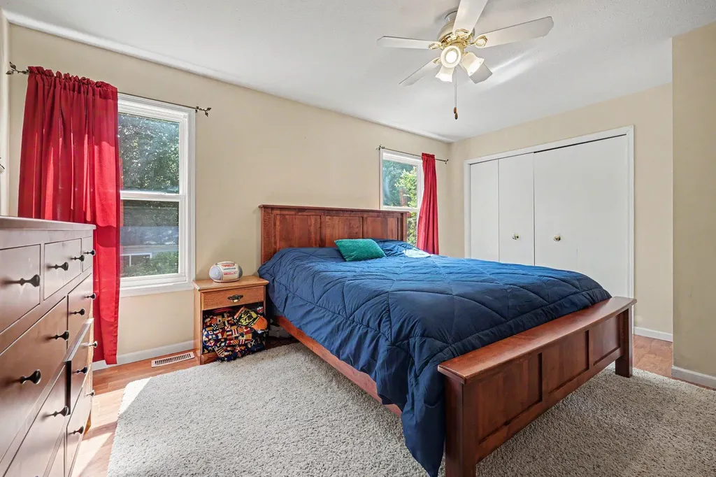 4844 Emerald Street Norton Shores City MI 49441