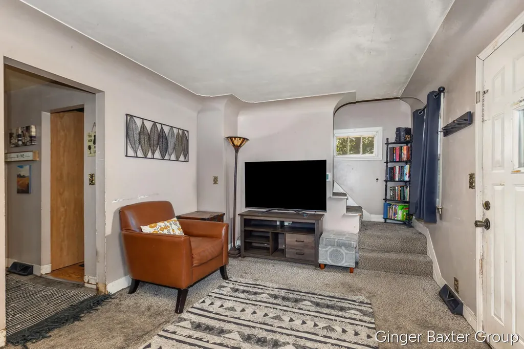 2600 Day Avenue NW Walker City MI 49544