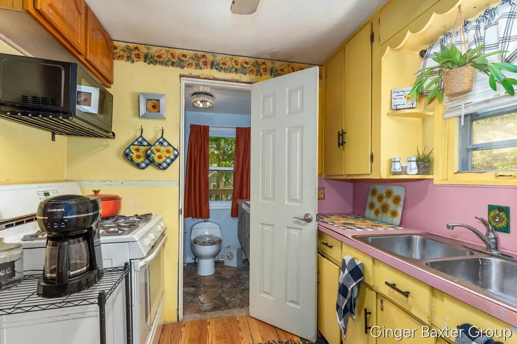 2600 Day Avenue NW Walker City MI 49544