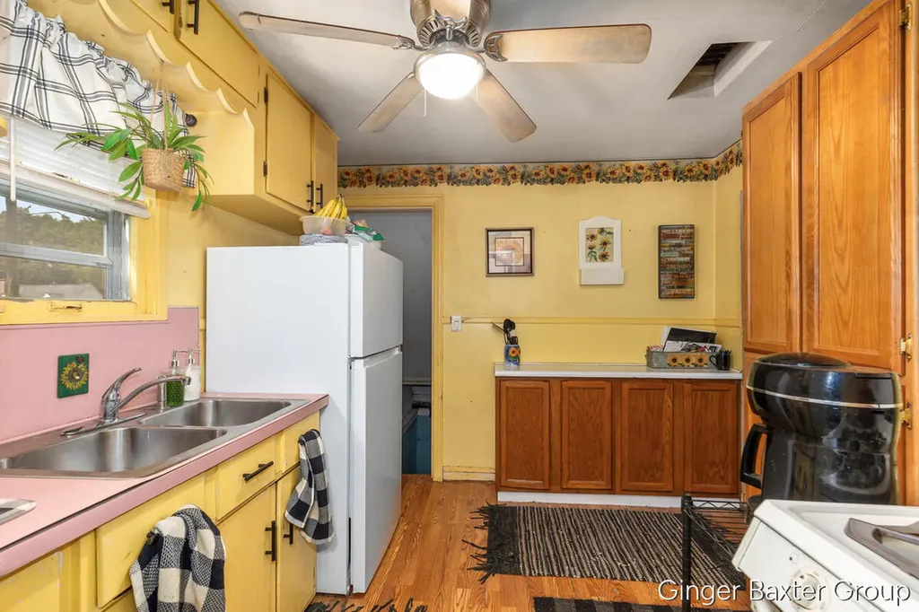 2600 Day Avenue NW Walker City MI 49544