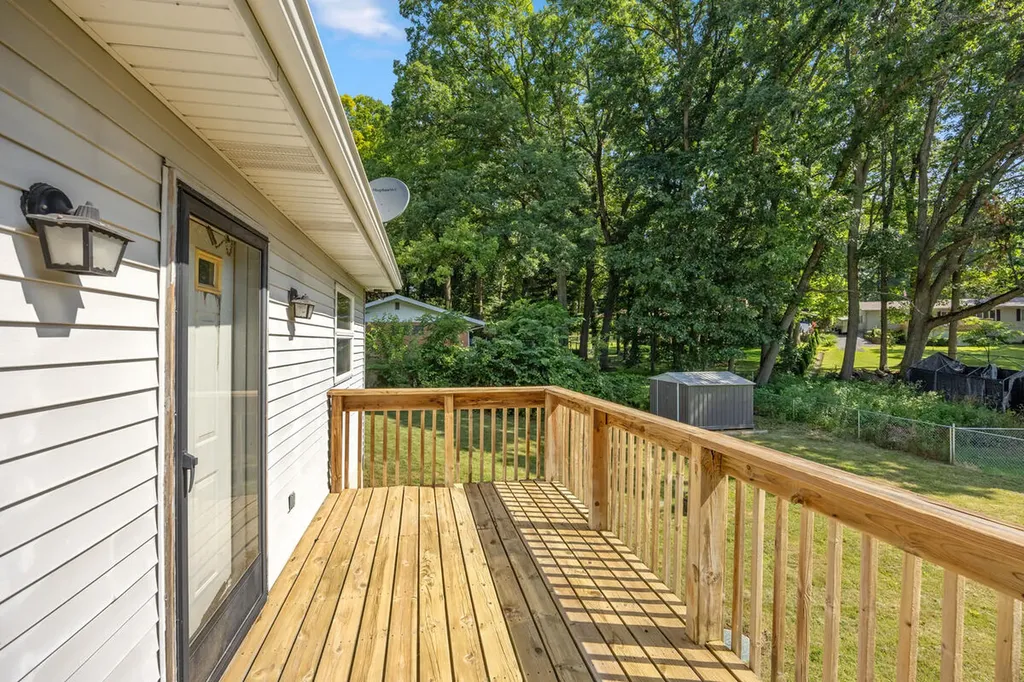 18880 E Avenue N Pennfield Charter Township MI 49017