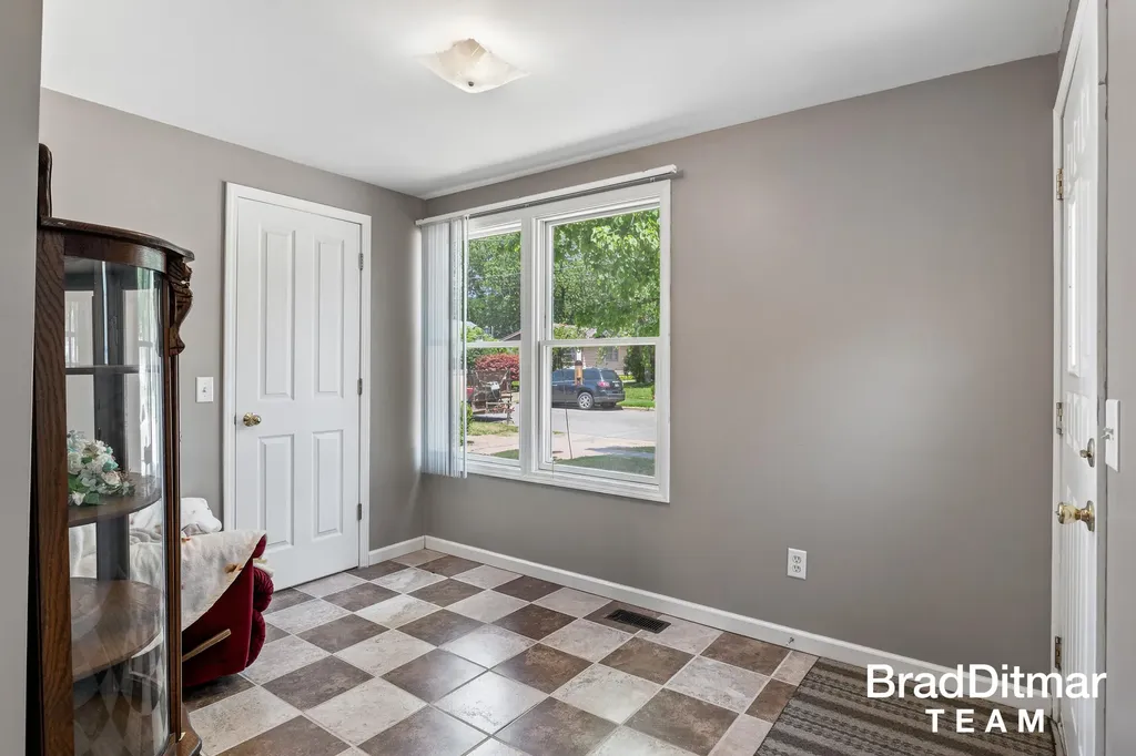 818 Bryant Street SW Wyoming City MI 49509