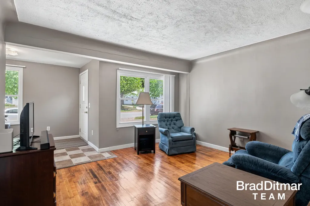 818 Bryant Street SW Wyoming City MI 49509