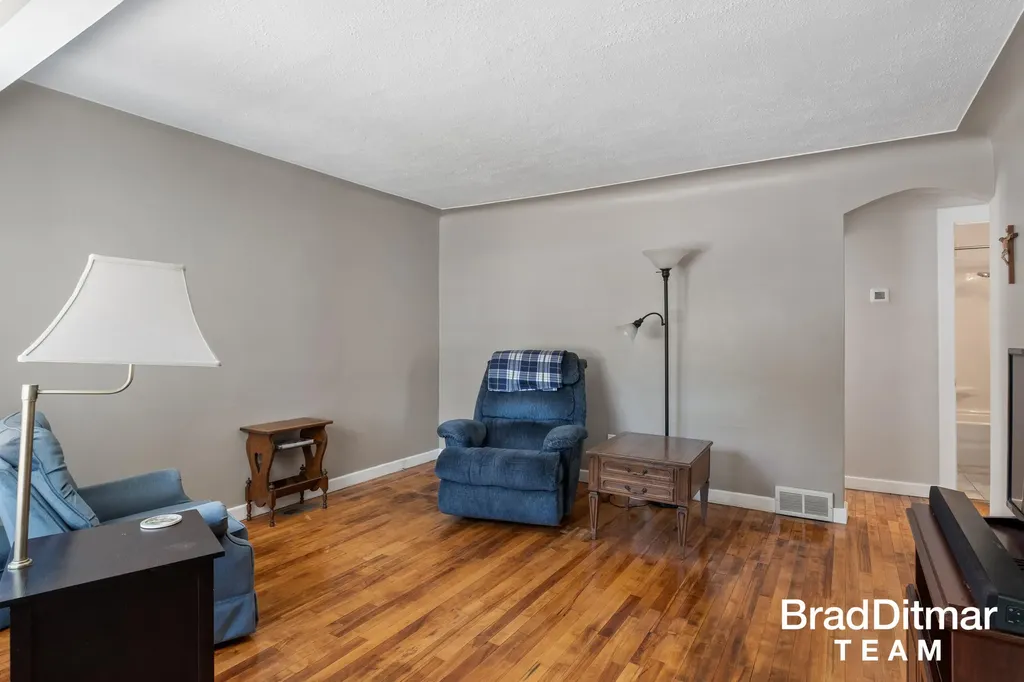 818 Bryant Street SW Wyoming City MI 49509