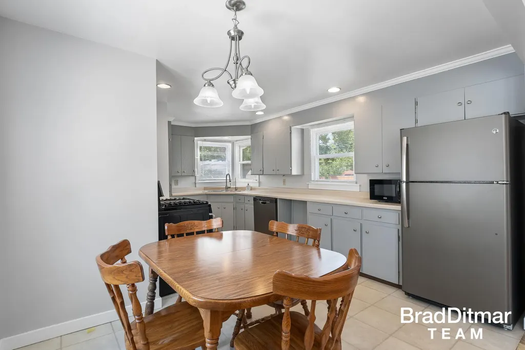 818 Bryant Street SW Wyoming City MI 49509