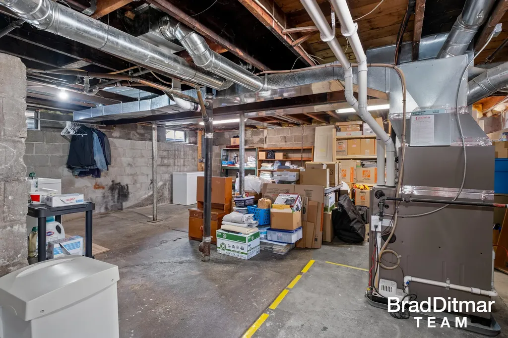 818 Bryant Street SW Wyoming City MI 49509