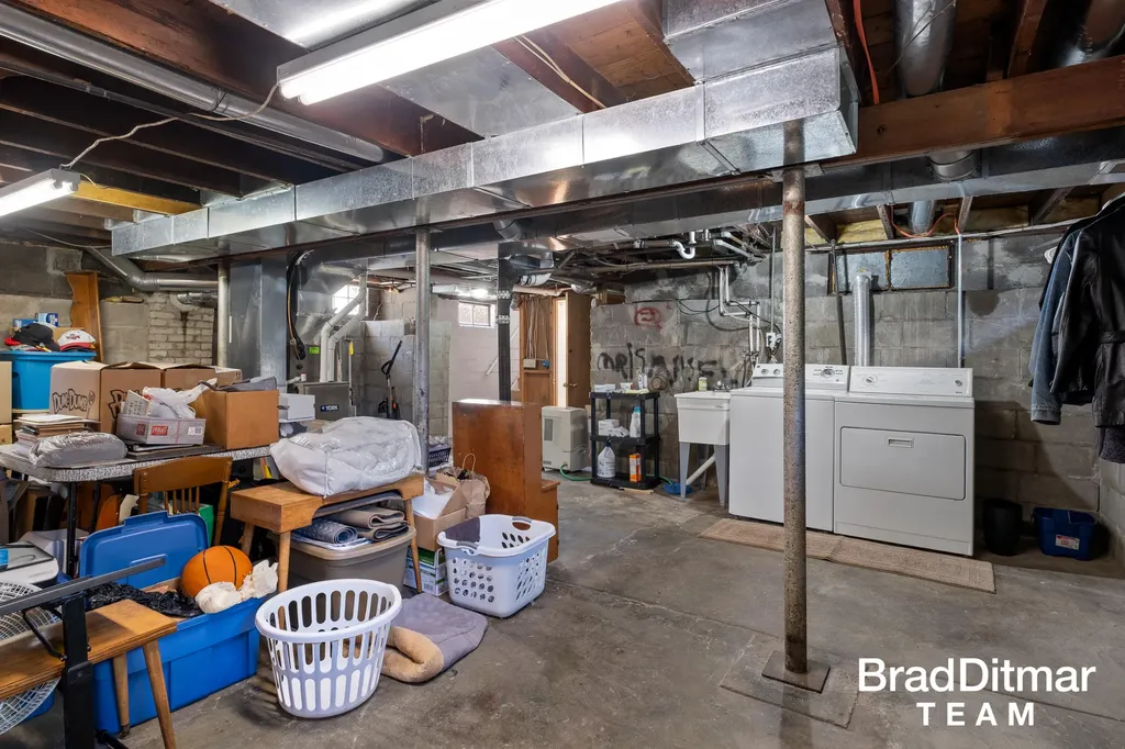 818 Bryant Street SW Wyoming City MI 49509