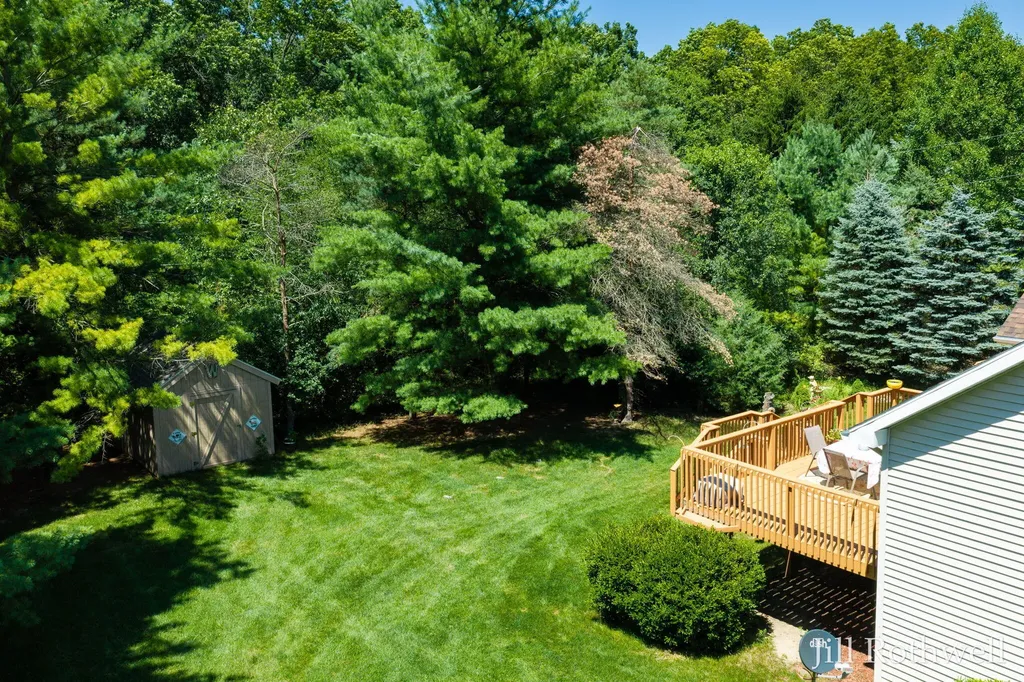 2385 Hidden Timbers Trail NE Algoma Township MI 49341