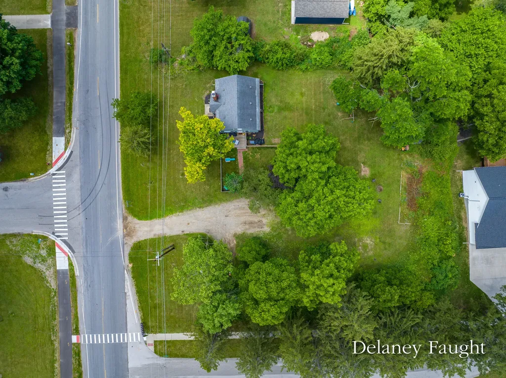 2671 Rogue River Road NE Plainfield Charter Township MI 49306