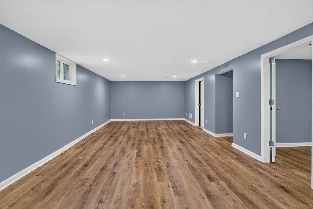2141 Shangrai-la Drive SE Grand Rapids City MI 49508
