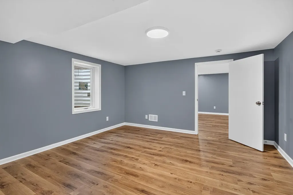 2141 Shangrai-la Drive SE Grand Rapids City MI 49508