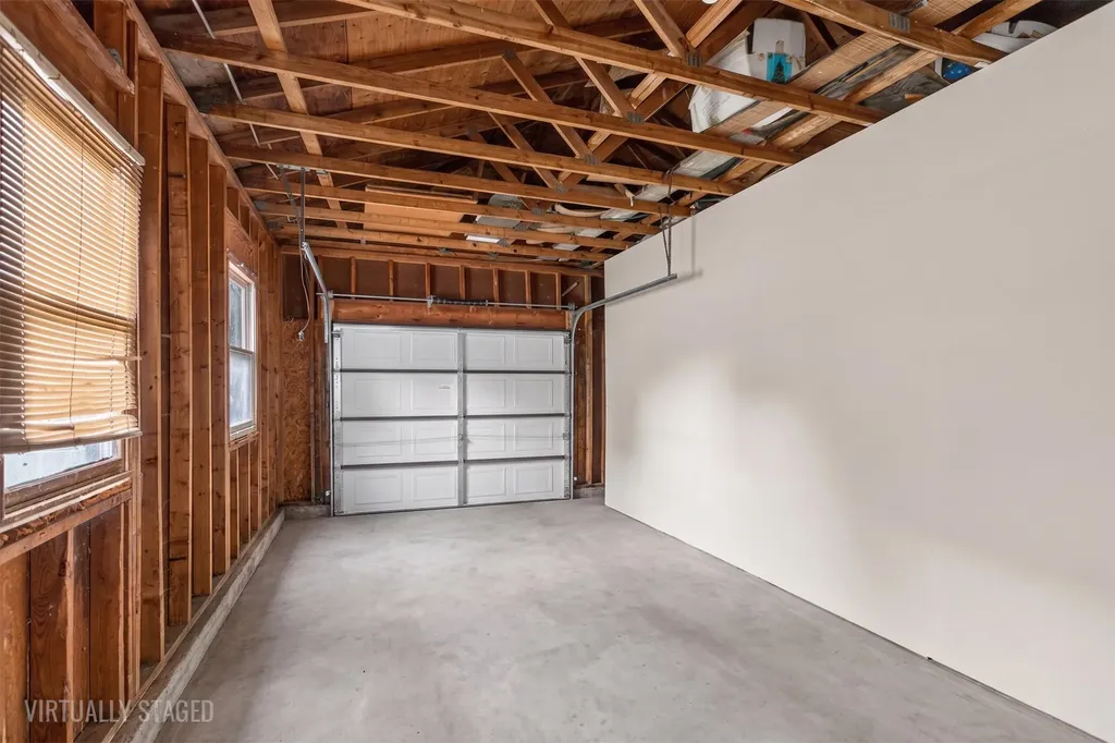 2141 Shangrai-la Drive SE Grand Rapids City MI 49508