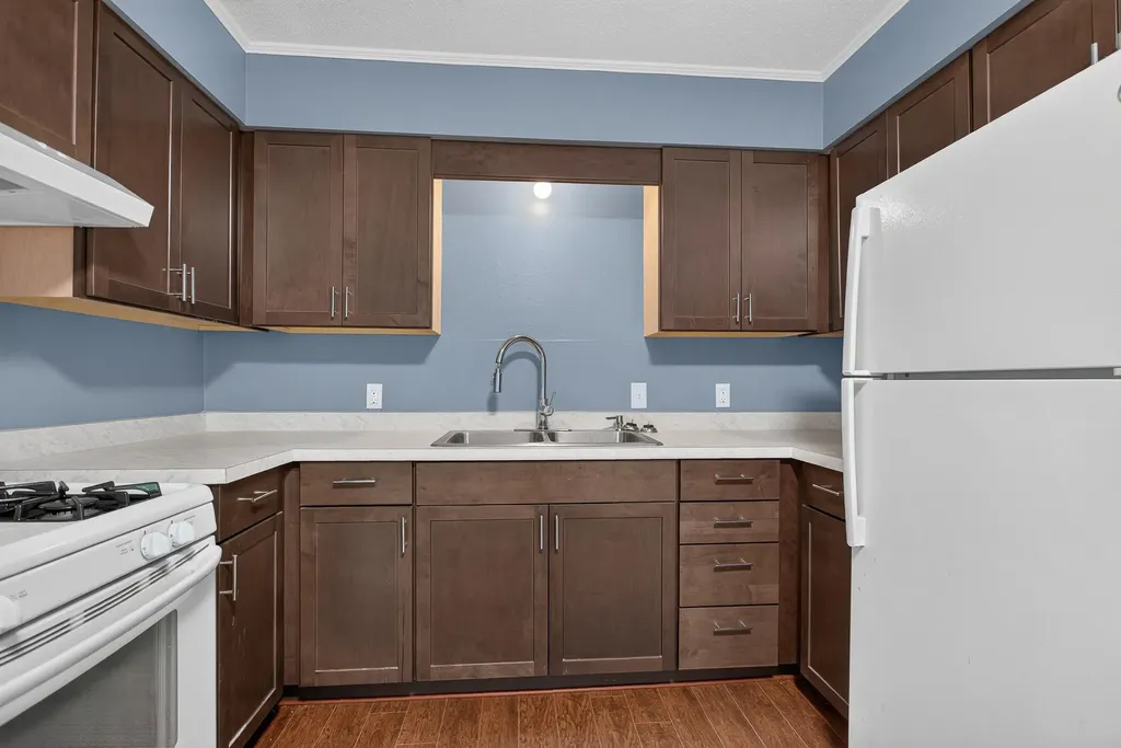 2141 Shangrai-la Drive SE Grand Rapids City MI 49508