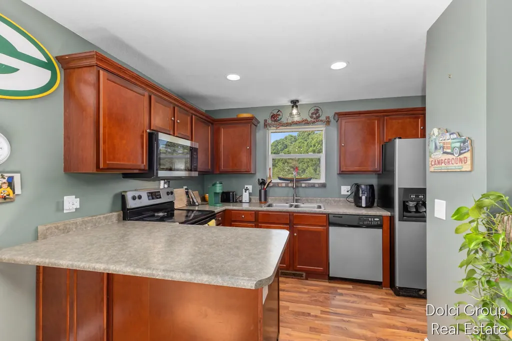 11778 Red Feather Lane Morton Township MI 49346